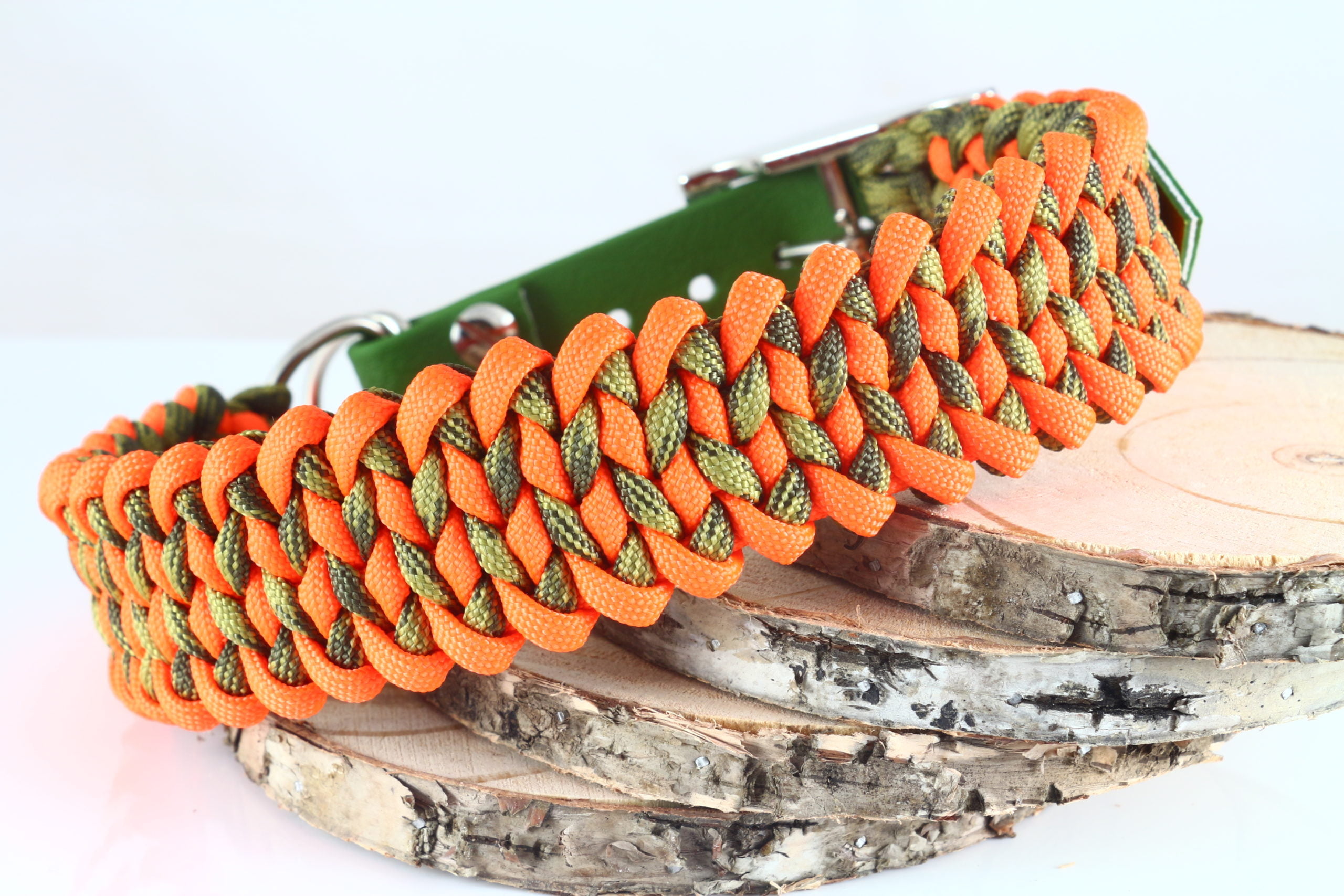 Paracord-Halsband “Manta Ray” für 35 bis 42 cm Halsumfang