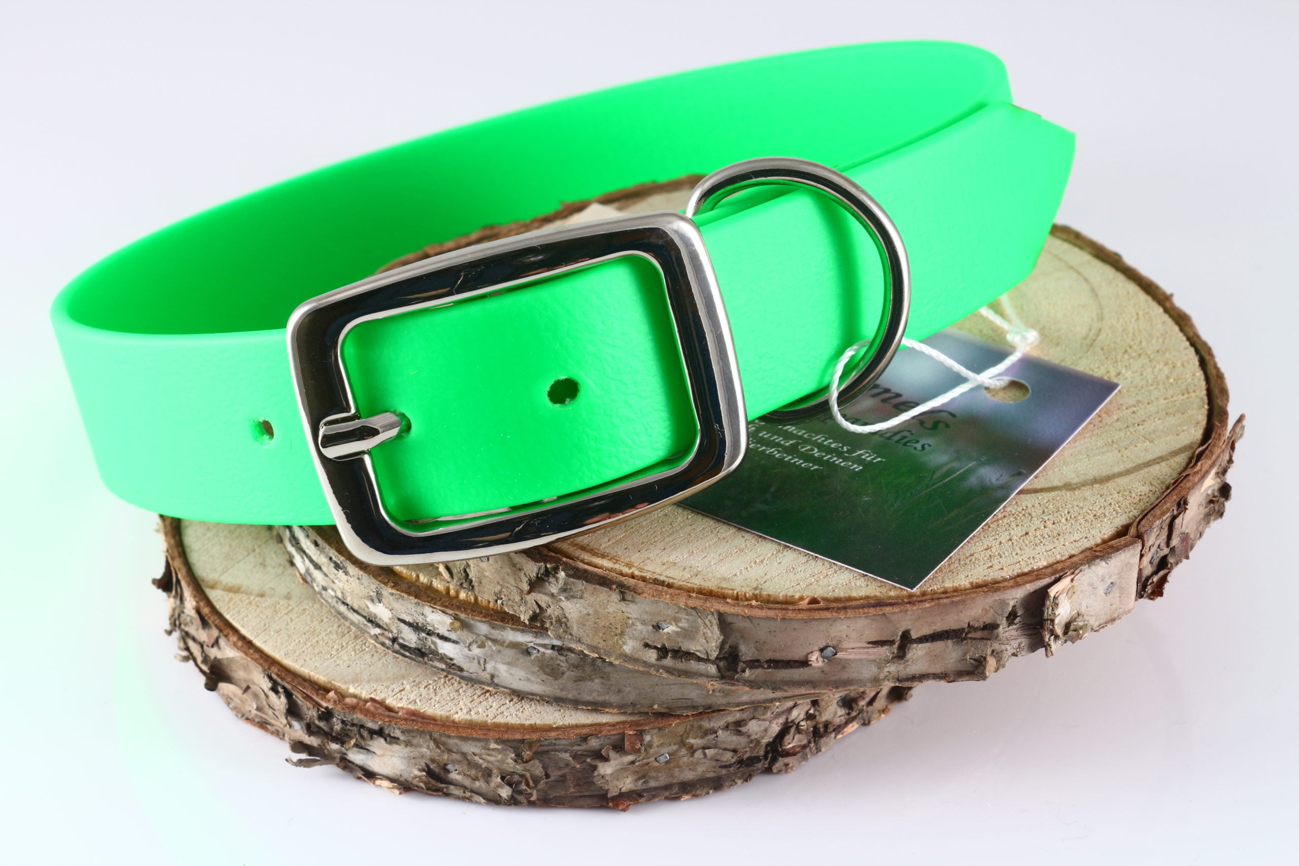 Biothane®-Halsband in Neon Grün, 25 mm, silberne Beschläge