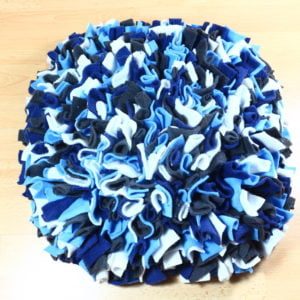Schnüffelteppich in Anthrazit-Creme-Mittelblau-Nachtblau – Groß und eckig