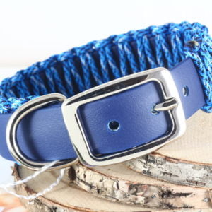 Biothane®-Halsband in Navy Blau und Parcord in “Tsunami”, 25 mm, silberne Beschläge, 28-34 cm HU